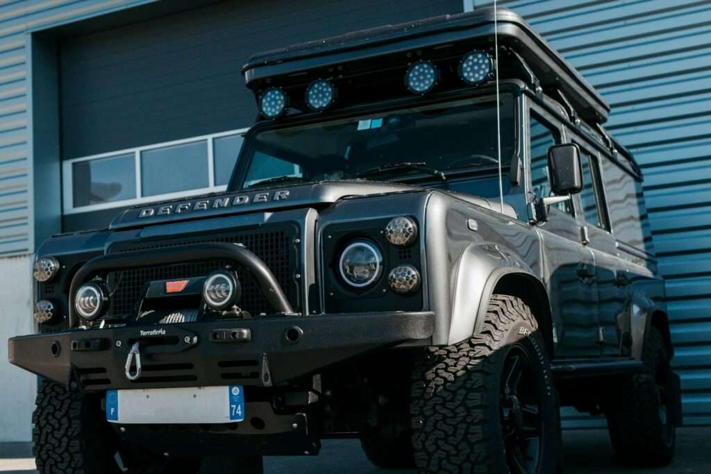 4x4 gris Land Rover Defender